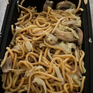 Chicken lo mein