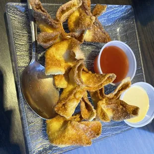 Cream Cheese Wontons (6)