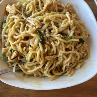 Chicken Lo Mein