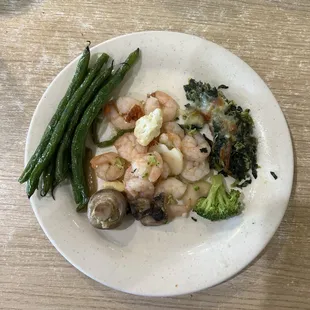 Shrimp with spinach and green beans