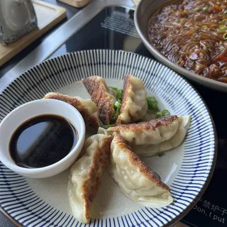 6 Fried Chicken Veg dumplings