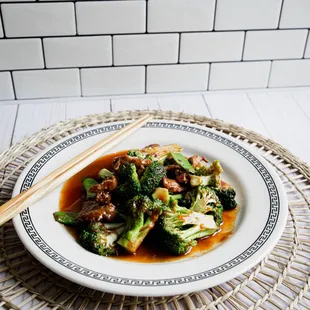 Beef with broccoli &amp; Snow peas