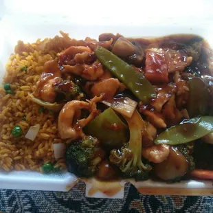 Chicken in garlic sauce