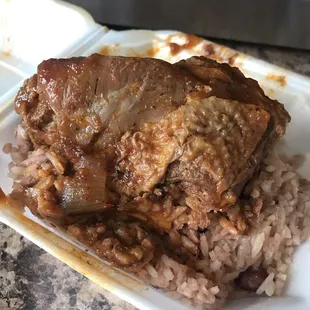 Makes me want to throw up looking at this sorry excuse of stew chicken with the skin attached .
