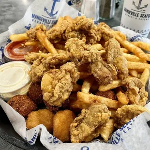 Oyster Platter...yum!