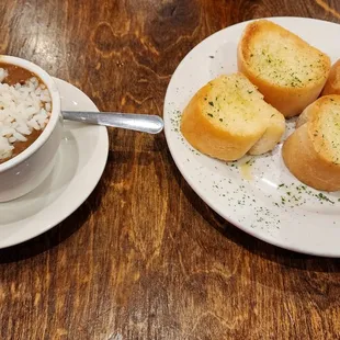 Seafood Gumbo with Bread