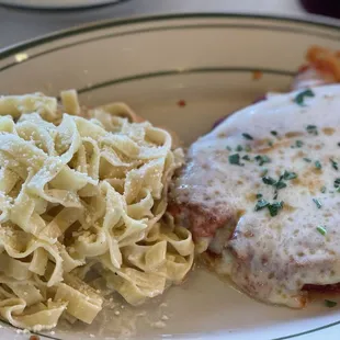 Fettuccine Alfredo