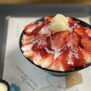 Strawberry bingsoo