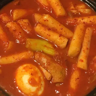 Spicy Rice Cake and Original Kimbob Combo