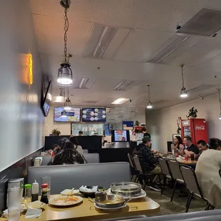 oysters and mussels, interior