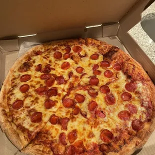 Large pepperoni 16 Cut Round Pizza