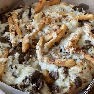 Steak 'n Ranch vegan pizza. Fantastic!