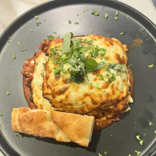 Lasagna.. I'm not a fan of the cheese filling if you are, you will love this. Just wish you had a little bit more meat sauce