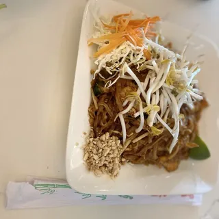 L5. Pad Thai Lunch Special