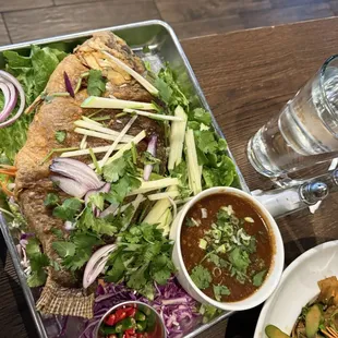Fried tilapia with garlic sauce!