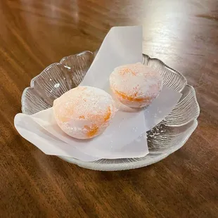 Mango mochi ice cream