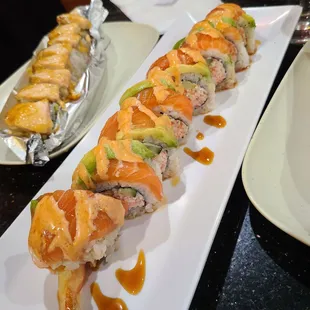 BMW In: tempura shr., crab, cucumber  Out: salmon, avocado