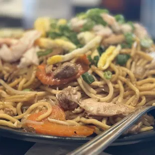 Pancit Bam-i sarap din!