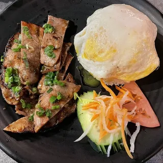Grilled Beef and Fried Eggs