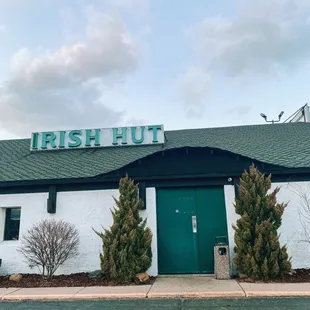 Mangans Irish Hut