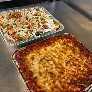 Omg the lasagna so cheesy so good