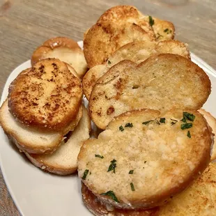 Complimentary garlic bread!