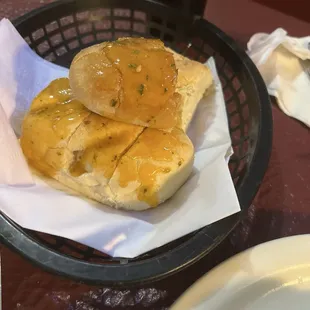 Bread served before entree