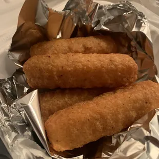 Tasty mozzarella Cheese Sticks (5)
