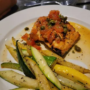 Salmon caprese