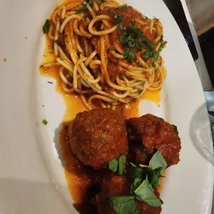 Meatballs and spaghetti