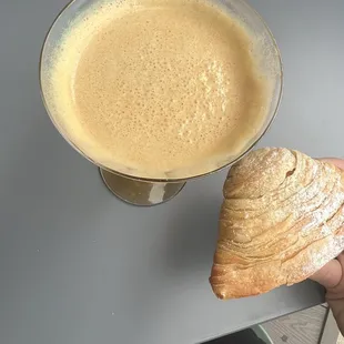 Shakerato with fresh pastries
