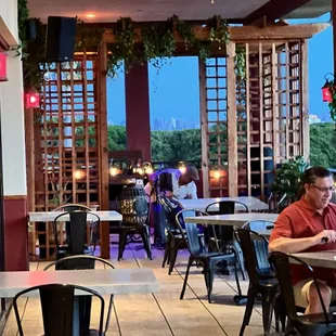 Live outdoor music