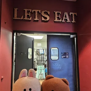 Let&apos;s eat!
