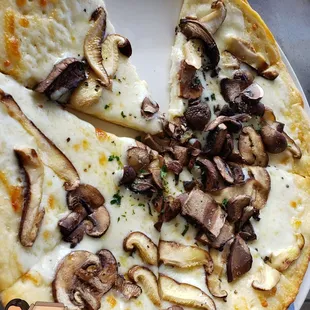 Mushroom Truffle Pizza
