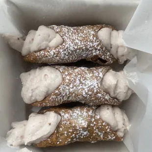 Very cream cannoli