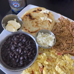 Desayuno Criollo con Malta