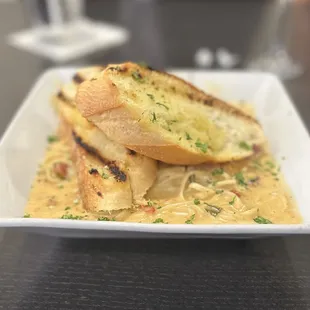 Pasta Mangeaux with Grilled French Bread