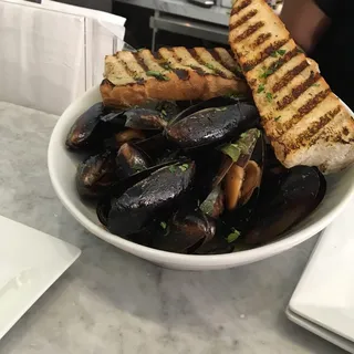 Missy's Mussels