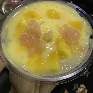 A1. Special Mango Juice Sago and Pomelo