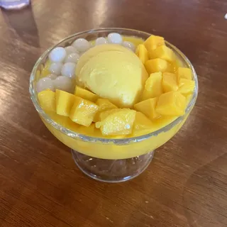 A14. Mango Juice with Mango and Black Rice