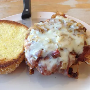 mango bbq chicken sandwich with candied bacon