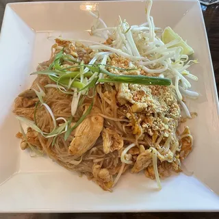 Phad Thai Chicken Noodle