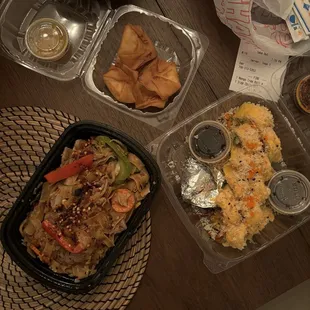 Crab Rangoon, Mango Tree Roll, Drunken Noodles
