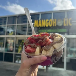 Açai-Pitaya Bowl