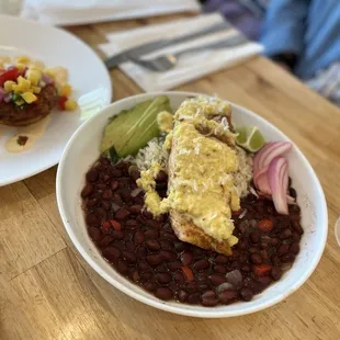 Salmon bowl was amazing! The coconut sauce is incredible but gets lost in the beans so make sure you taste it separately:)