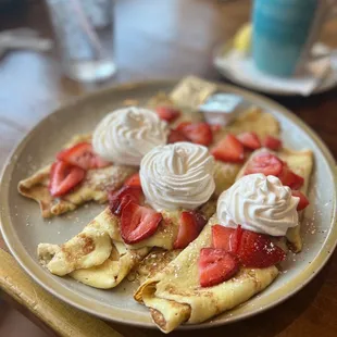 Crepes with strawberries.