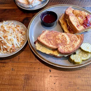 Monte Cristo w/hash browns