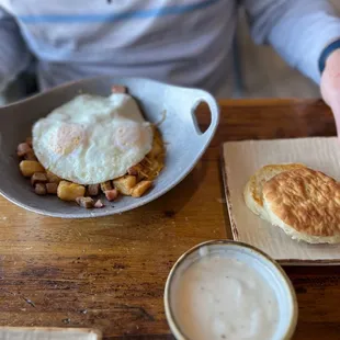 Cowboy's Skillet with pancakes
