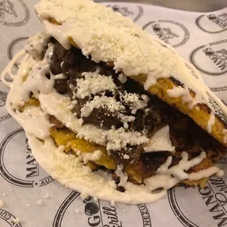 Cachapa Con Carne Mechada