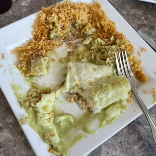 Nasty microwaved food with hard rice people it's gross